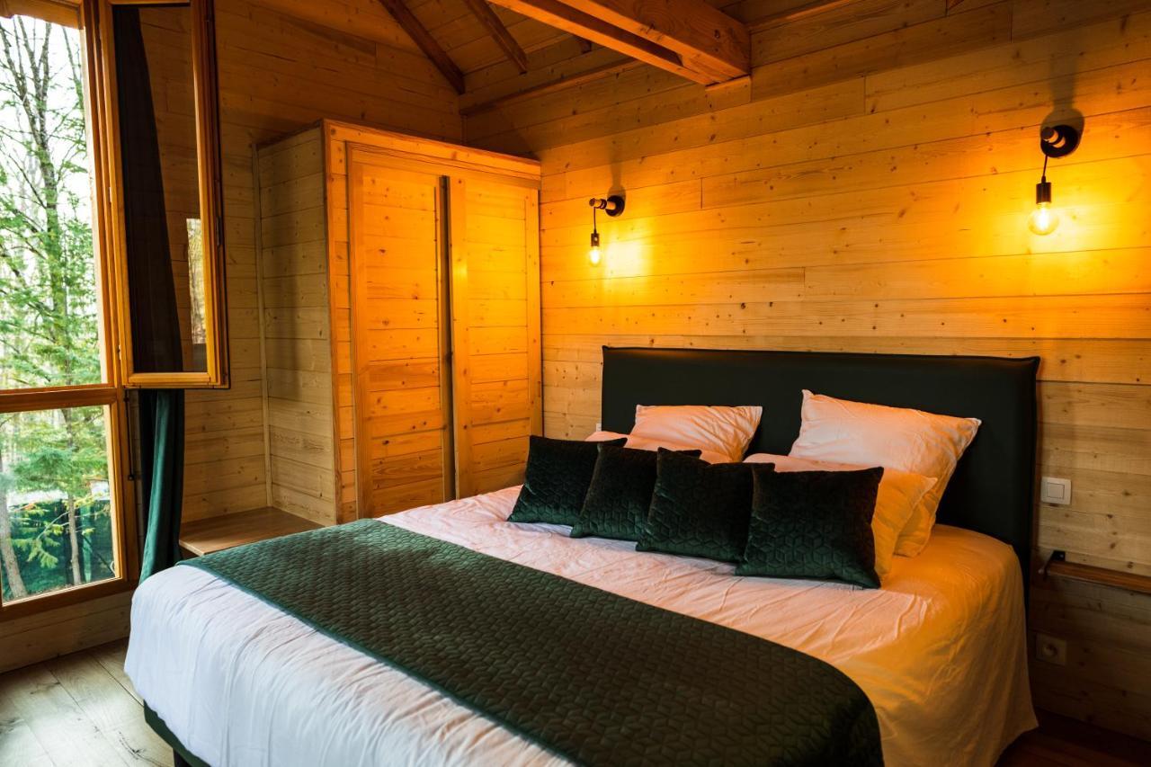 Charmante Cabane Dans Les Arbres Avec Jacuzzi Et Sauna Boismorand Exteriör bild
