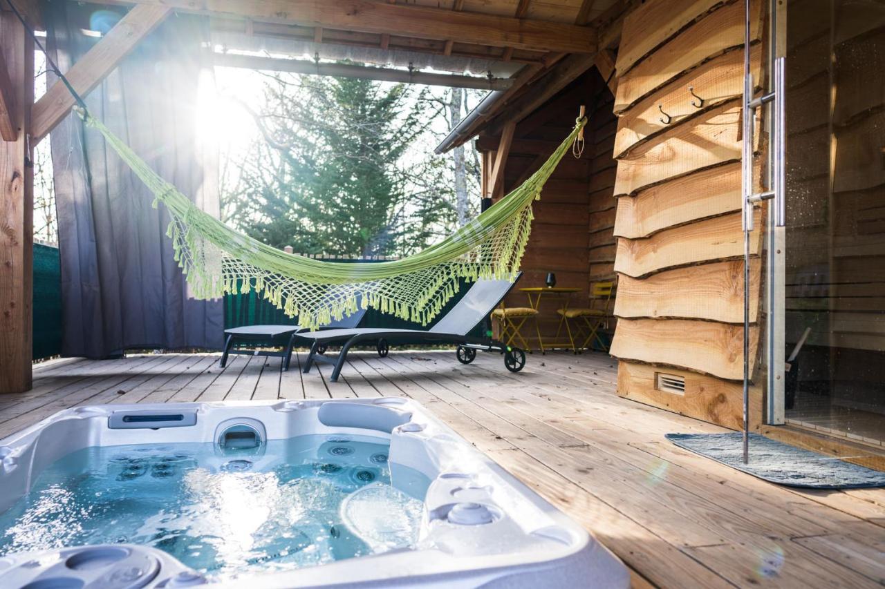 Charmante Cabane Dans Les Arbres Avec Jacuzzi Et Sauna Boismorand Exteriör bild