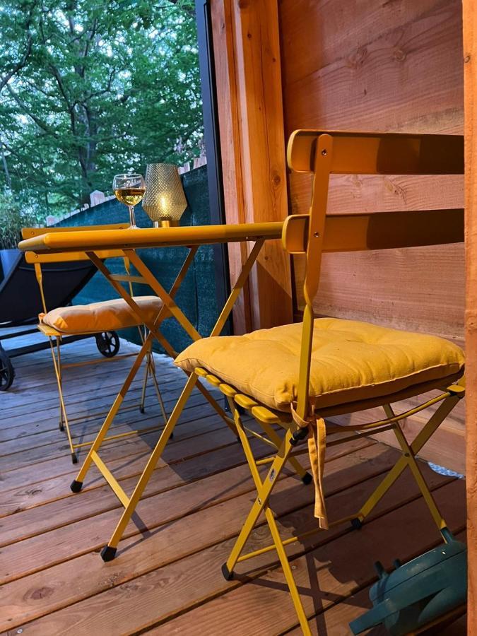 Charmante Cabane Dans Les Arbres Avec Jacuzzi Et Sauna Boismorand Exteriör bild