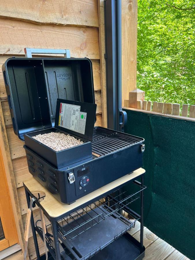 Charmante Cabane Dans Les Arbres Avec Jacuzzi Et Sauna Boismorand Exteriör bild